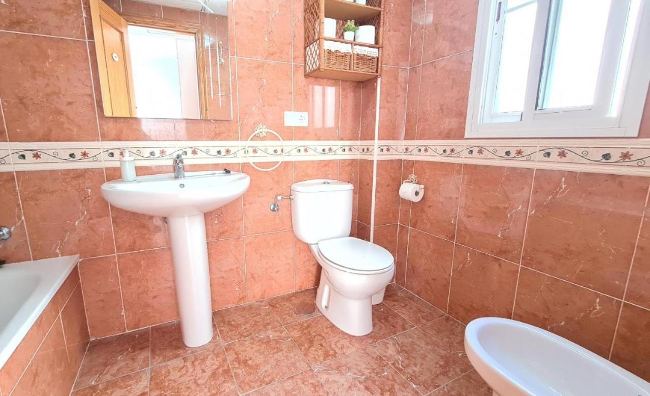 Apartament Burriana Beach Silhouse Nerja Eksteriør bilde